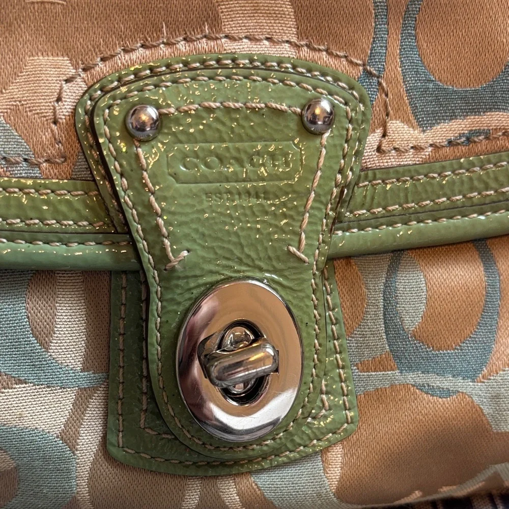 COACH legacy Y2K mint Green Signature Wristlet with Leather Trim - Picture 2 of 10